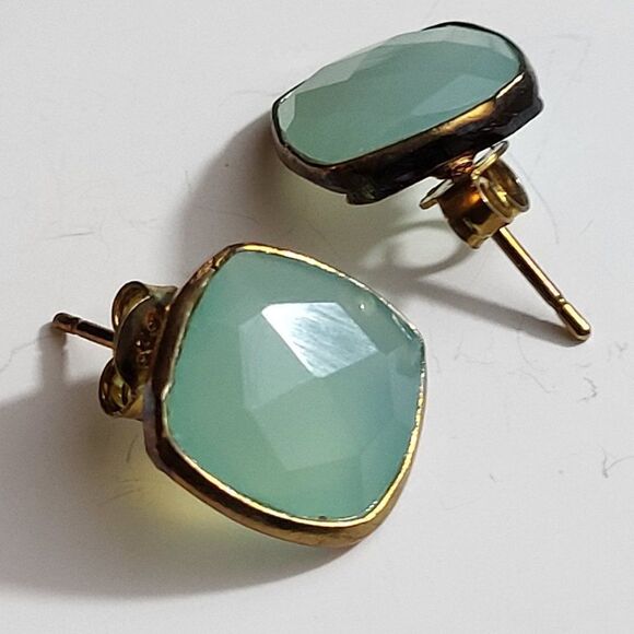 Best Silver, New, 18kGold-Plated Sterling Silver Oval Genuine Moonstone Earrings - Picture 6 of 7